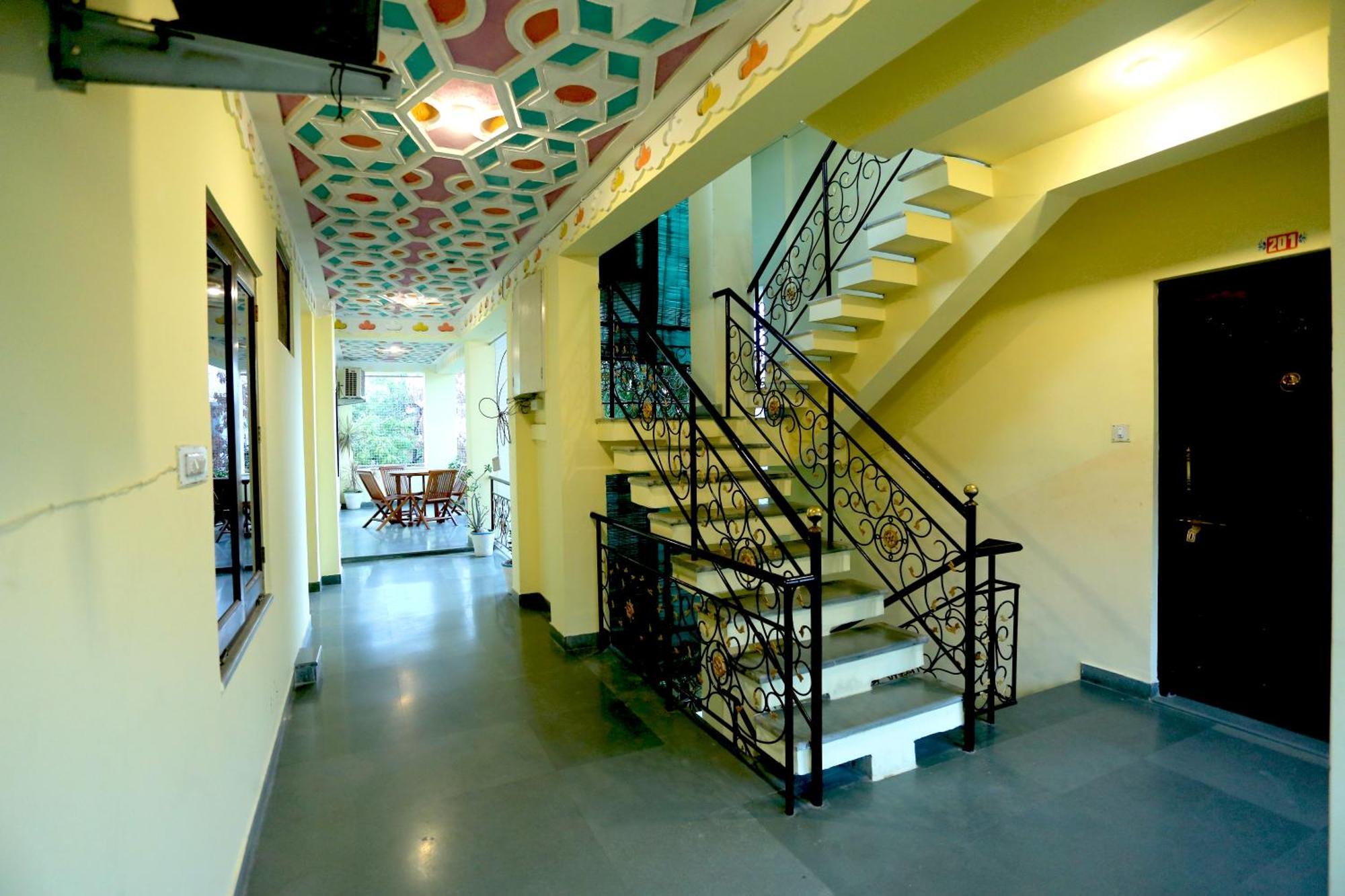 The Kesar Niwas Hotel Udaipur Bagian luar foto